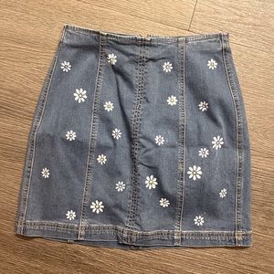 Kendall & Kylie Size 25 Denim Mini Skirt